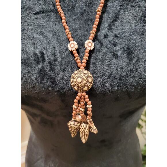 Women's Brown Beaded See Shell Tribal Lightweight Necklace - Picture 4 of 6